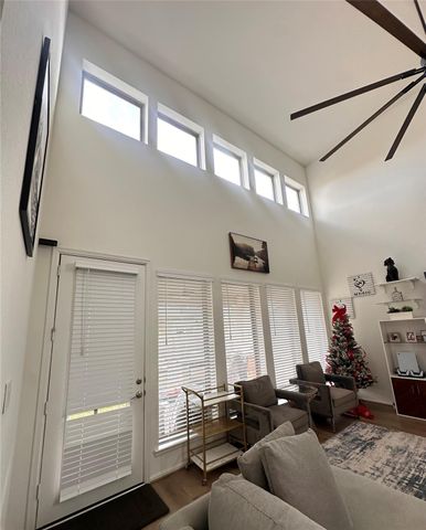 1402 Hudgins Pass, Richmond, TX 77469