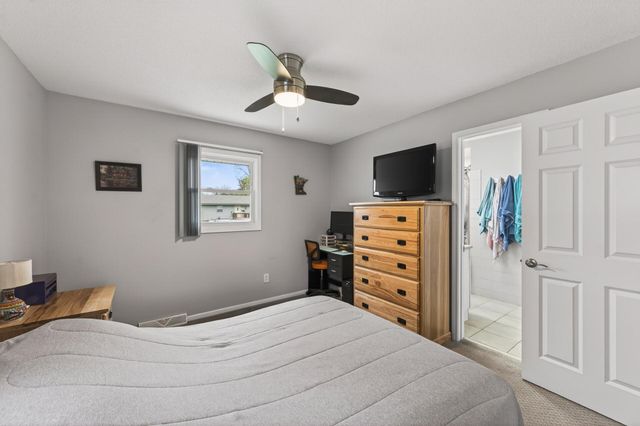 6407 Major Avenue N, Brooklyn Center, MN 55429