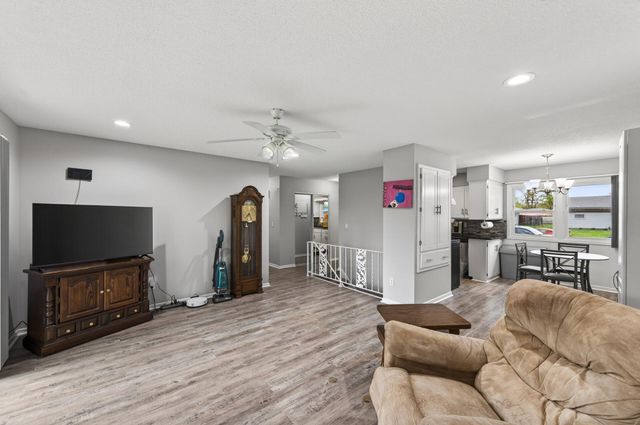 6407 Major Avenue N, Brooklyn Center, MN 55429