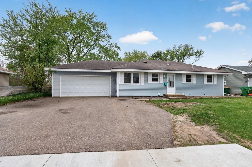 6407 Major Avenue N, Brooklyn Center, MN 55429