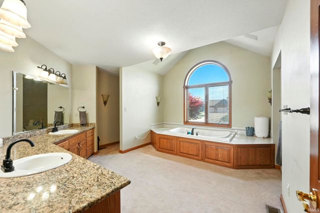 1034 Lake Shores Drive, Decatur, IN 46733