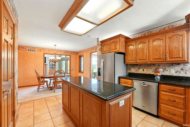 1034 Lake Shores Drive, Decatur, IN 46733