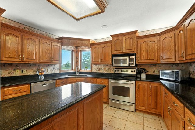 1034 Lake Shores Drive, Decatur, IN 46733