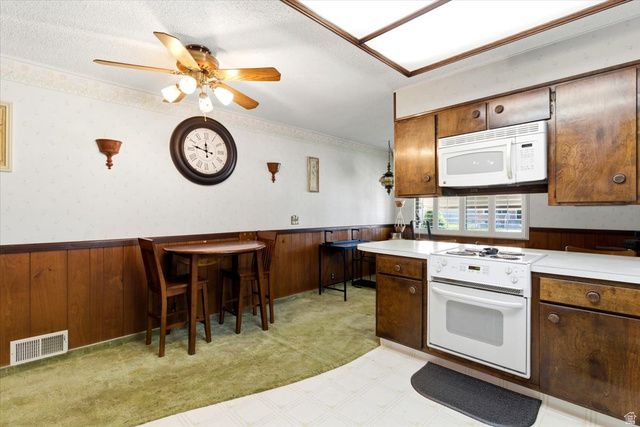 5166 S 2150 W, Roy, UT 84067