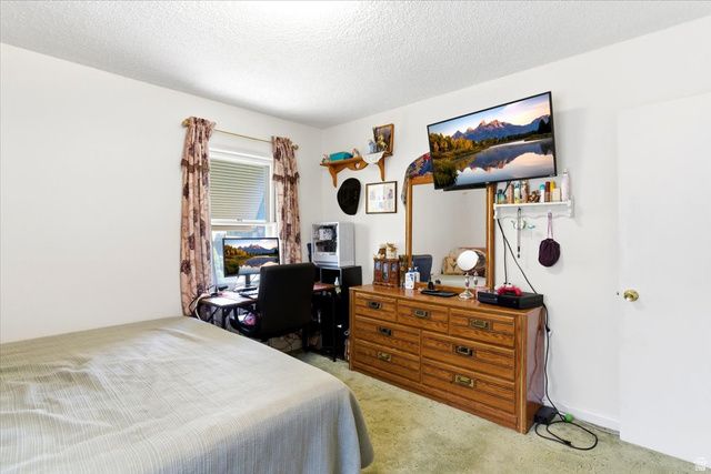 5166 S 2150 W, Roy, UT 84067