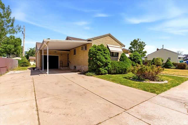 5166 S 2150 W, Roy, UT 84067