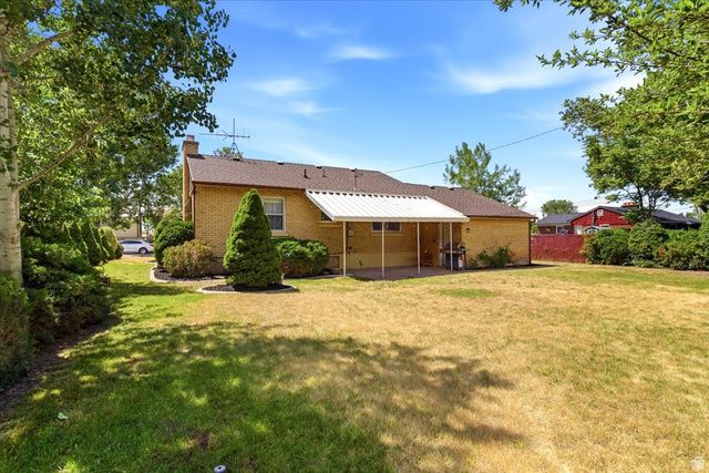 5166 S 2150 W, Roy, UT 84067