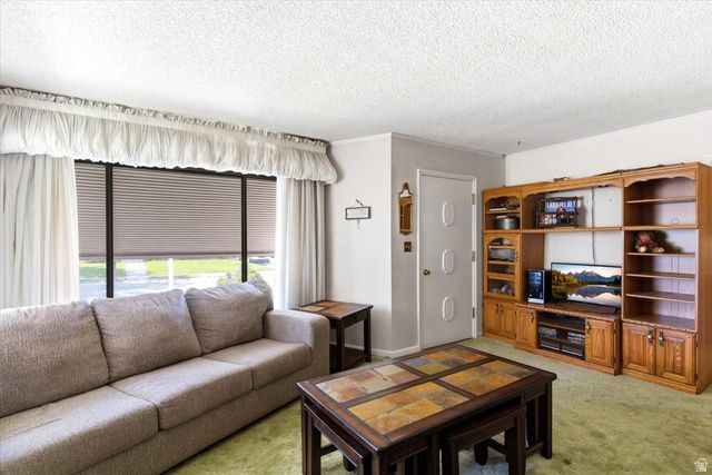 5166 S 2150 W, Roy, UT 84067
