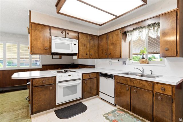 5166 S 2150 W, Roy, UT 84067