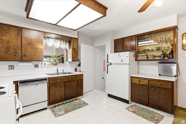 5166 S 2150 W, Roy, UT 84067