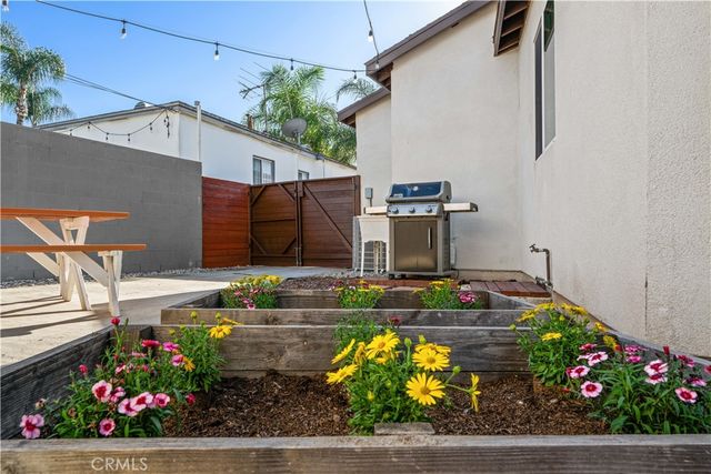 5979 Hereford, Los Angeles, CA 90022