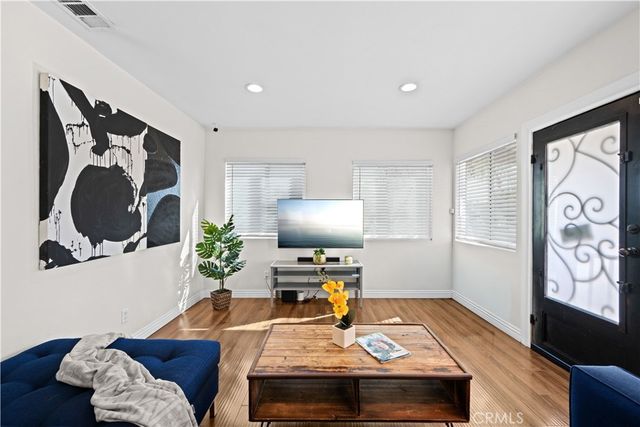 5979 Hereford, Los Angeles, CA 90022