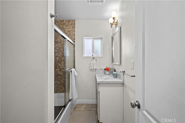 5979 Hereford, Los Angeles, CA 90022