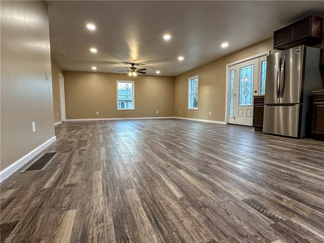 9 Whiting Street, Bath, NY 14810