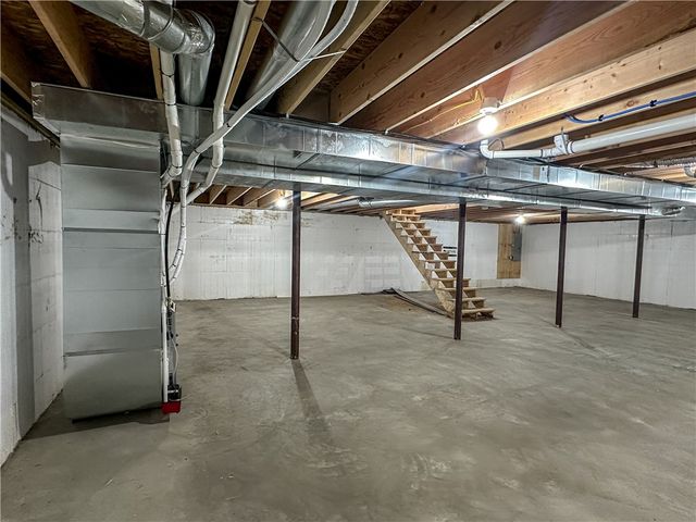 9 Whiting Street, Bath, NY 14810