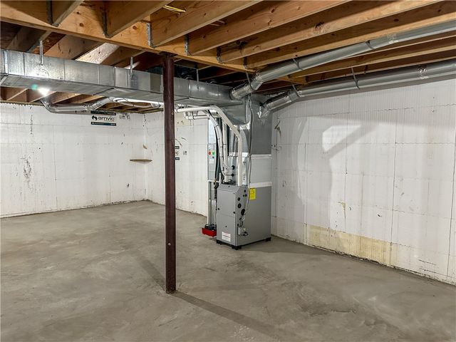 9 Whiting Street, Bath, NY 14810