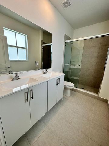 11965 NW 47th Mnr, Coral Springs, FL 33076