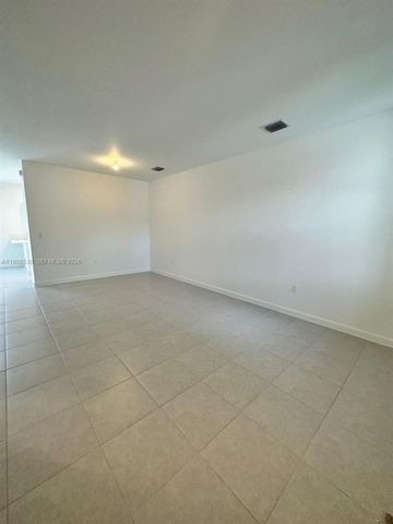 11965 NW 47th Mnr, Coral Springs, FL 33076