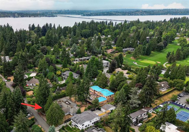 7836 NE 14th Street, Medina, WA 98039