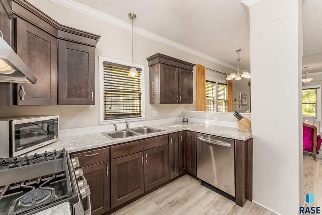 128 N Lake Ave Avenue, Sioux Falls, SD 57104