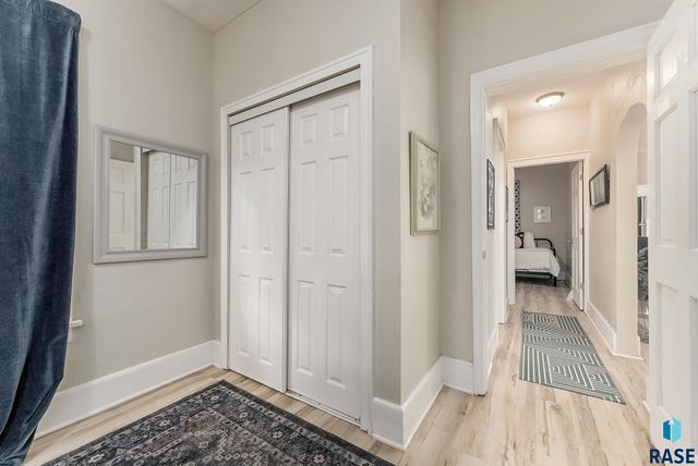 128 N Lake Ave Avenue, Sioux Falls, SD 57104