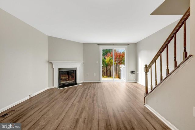 30 QUINCY CT, Sterling, VA 20165