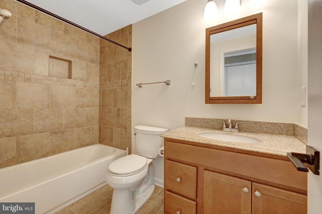 30 QUINCY CT, Sterling, VA 20165