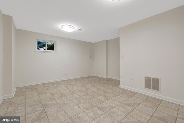 30 QUINCY CT, Sterling, VA 20165