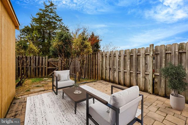 30 QUINCY CT, Sterling, VA 20165