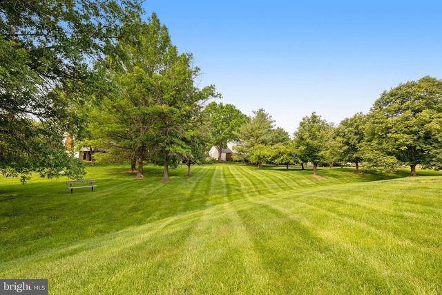 30 QUINCY CT, Sterling, VA 20165