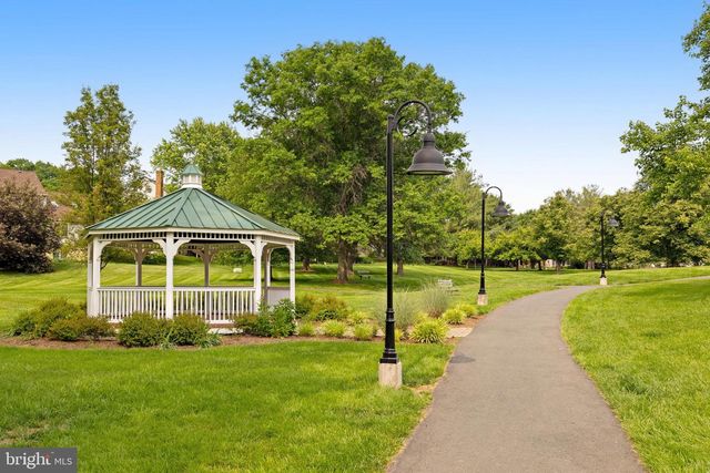 30 QUINCY CT, Sterling, VA 20165