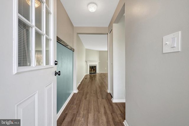 30 QUINCY CT, Sterling, VA 20165