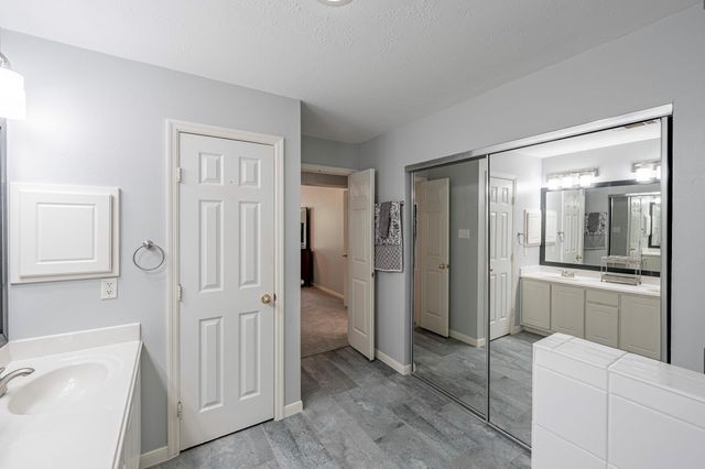 86 Wintergreen Trail, The Woodlands, TX 77382