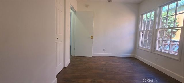 22054 Independencia, Woodland Hills, CA 91364