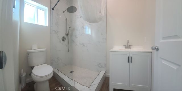 22054 Independencia, Woodland Hills, CA 91364