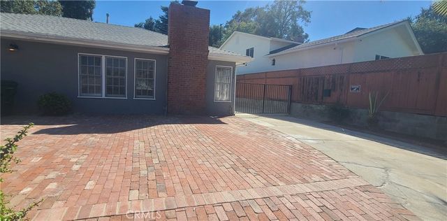 22054 Independencia, Woodland Hills, CA 91364