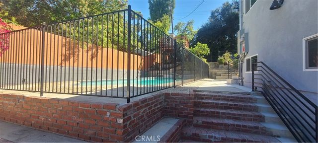 22054 Independencia, Woodland Hills, CA 91364