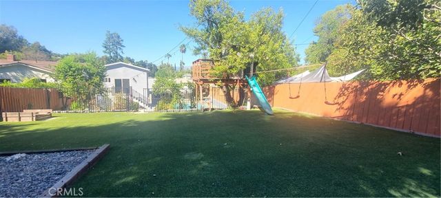 22054 Independencia, Woodland Hills, CA 91364