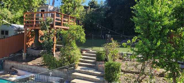 22054 Independencia, Woodland Hills, CA 91364