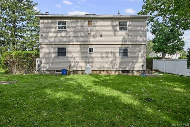 132 Commonwealth Drive, Wyandanch, NY 11798
