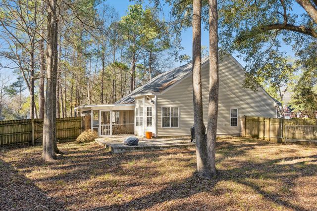 8657 Coppergrove Drive, North Charleston, SC 29420