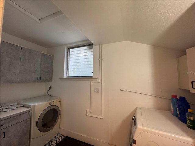 309 DEER PARK AVENUE, Tampa, FL 33617