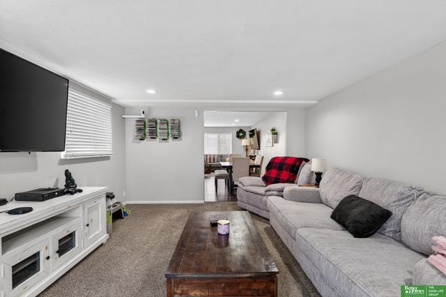 13524 Z Street, Omaha, NE 68137