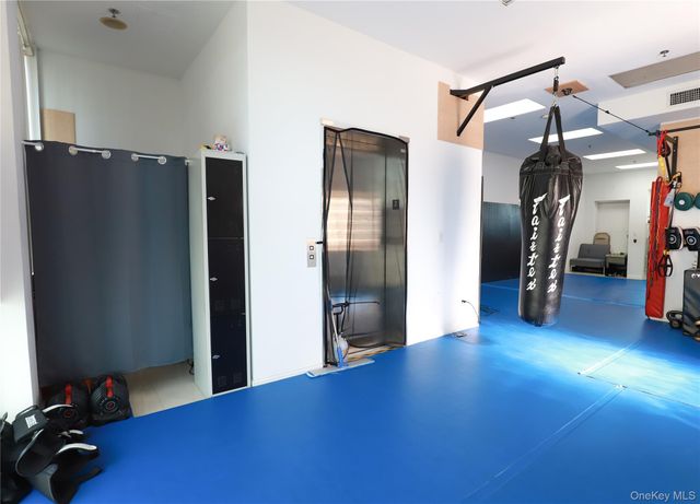 131-04 40th Road 2FL, Flushing, NY 11354