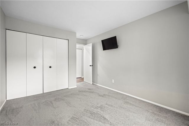 26705 Lake Of The Falls Boulevard, Olmsted Falls, OH 44138