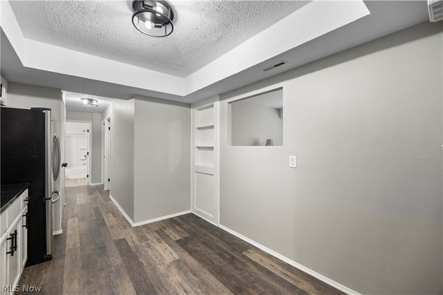 26705 Lake Of The Falls Boulevard, Olmsted Falls, OH 44138