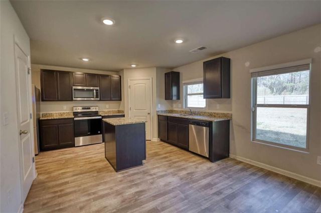 1295 Mills Cove Drive, Covington, GA 30016