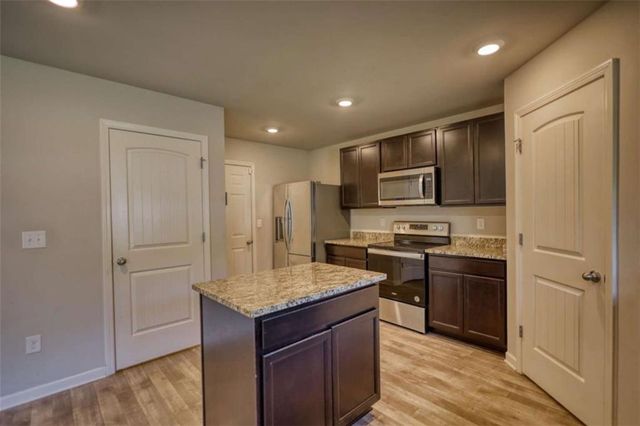 1295 Mills Cove Drive, Covington, GA 30016