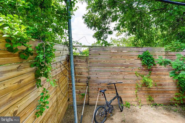 910 N MARKOE ST, Philadelphia, PA 19131