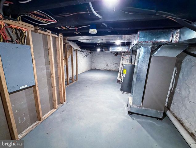 910 N MARKOE ST, Philadelphia, PA 19131